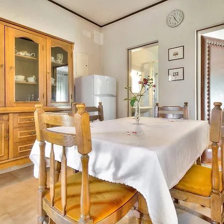 Pensión Lovric House With 3*