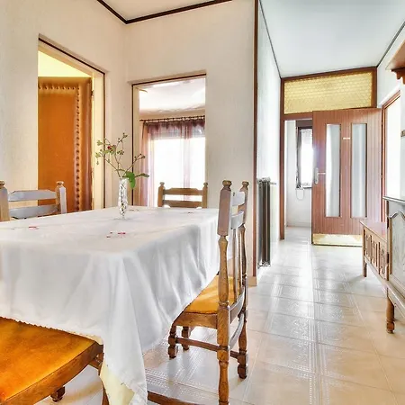 Guest house Lovric House With