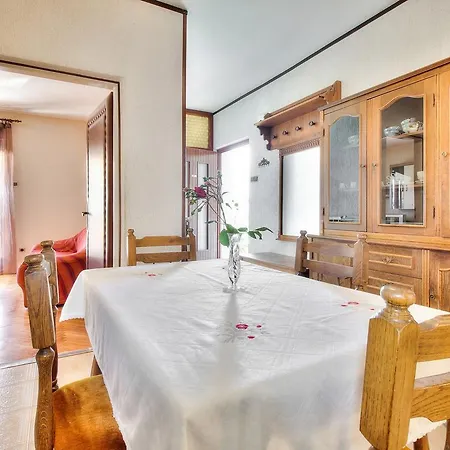 Lovric House With 3* Umag